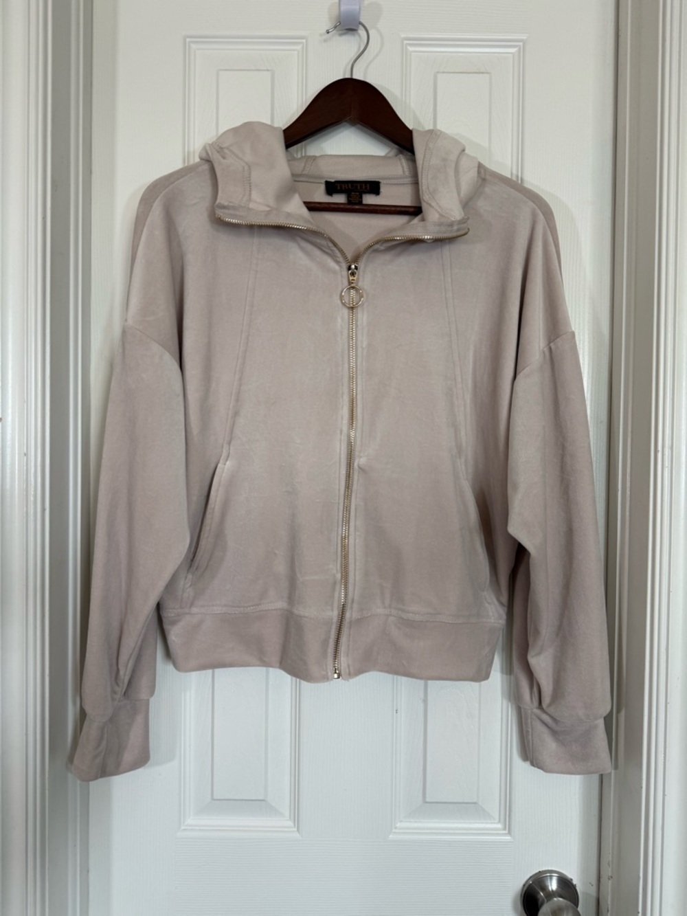 Truth by Republic Beige Full Zip Hoodie with Gold Ring Zipper Size M